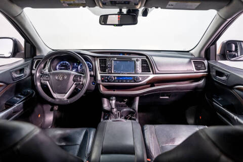 2016 Toyota Highlander