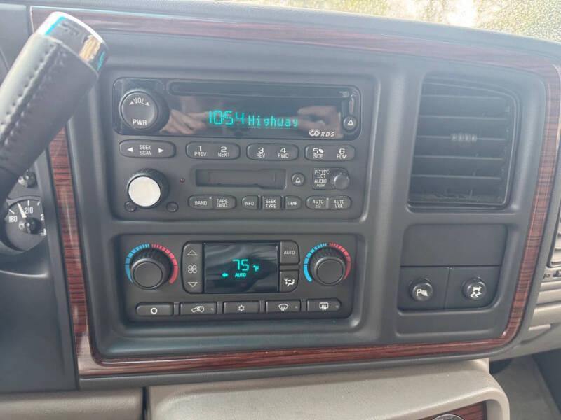 2003 Cadillac Escalade