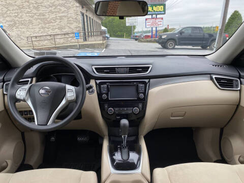 2016 Nissan Rogue SV