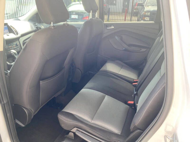 2019 Ford Escape SE