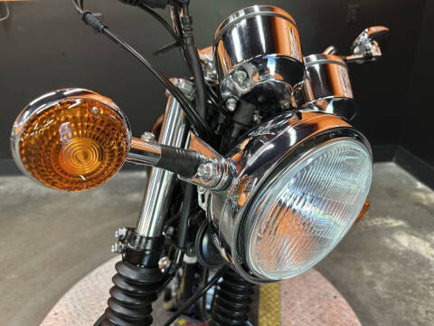 2016 Yamaha SR400