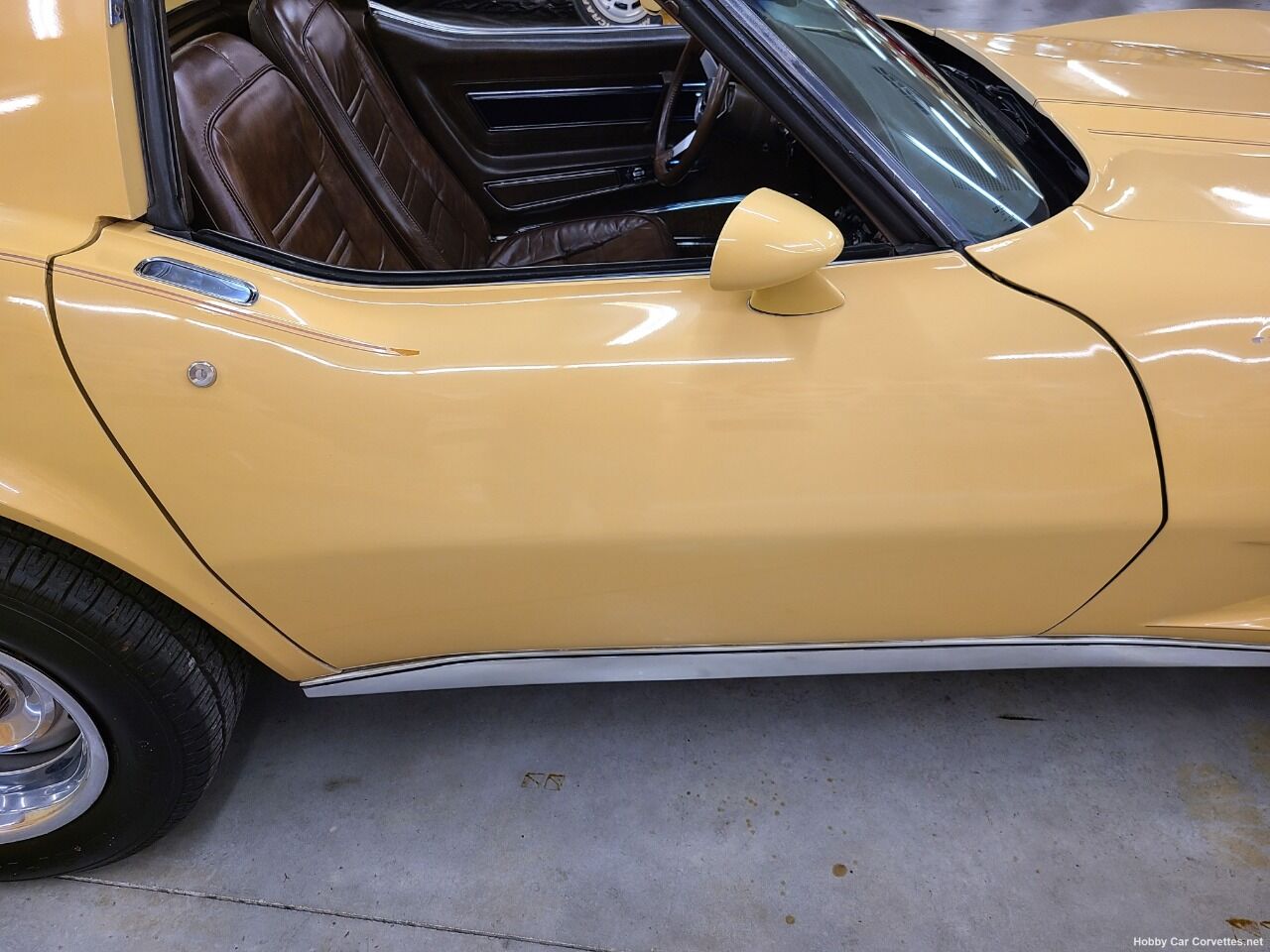 1977 Chevrolet Corvette 32