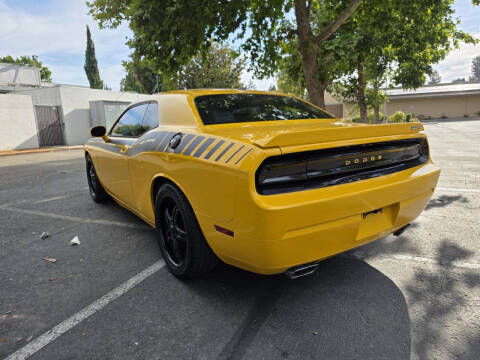 2010 Dodge Challenger SRT8