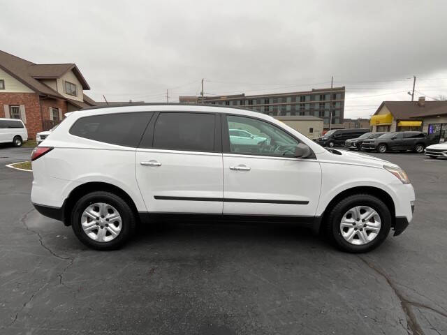 2017 Chevrolet Traverse LS