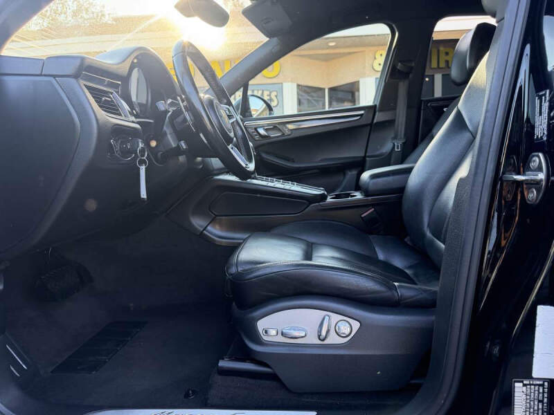 2016 Porsche Macan S