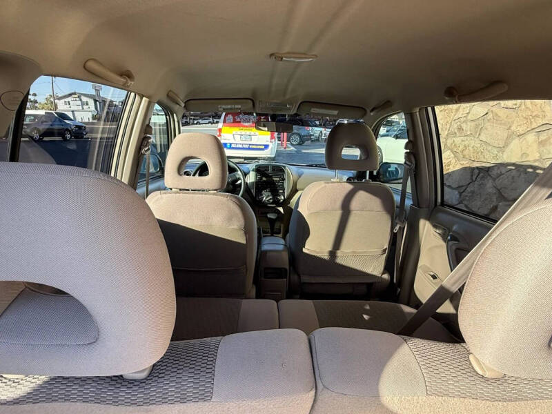 2005 Toyota RAV4