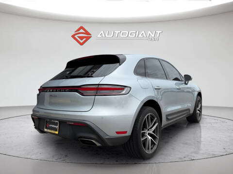 2022 Porsche Macan