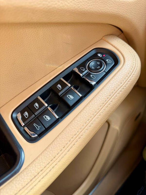 2015 Porsche Macan S