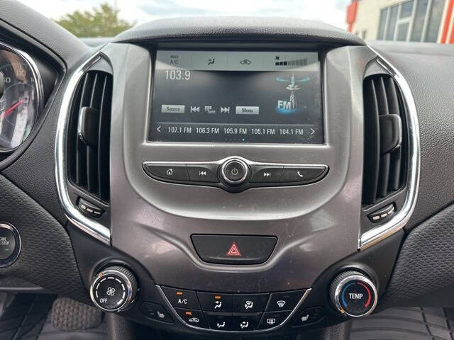 2018 Chevrolet Cruze LT Auto