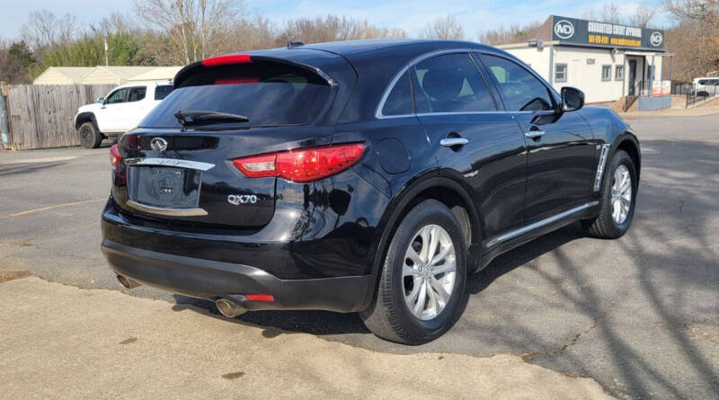 2017 Infiniti QX70