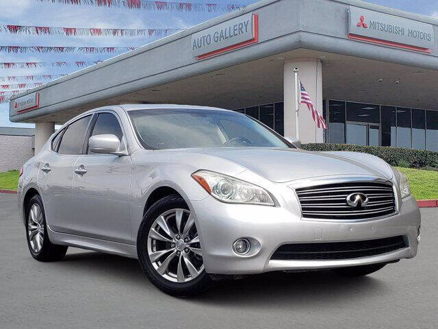 2013 Infiniti M37