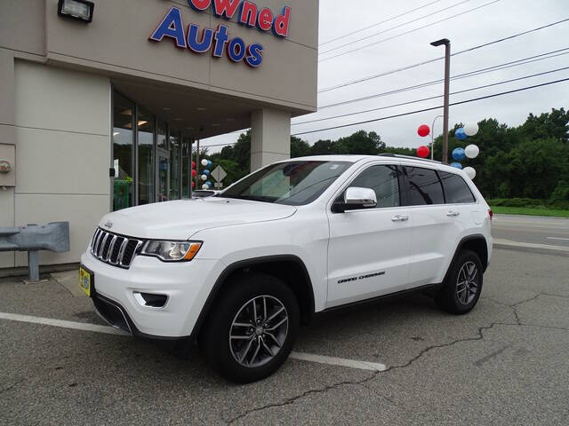 2017 Jeep Grand Cherokee for sale at KING RICHARDS AUTO CENTER in East Providence RI