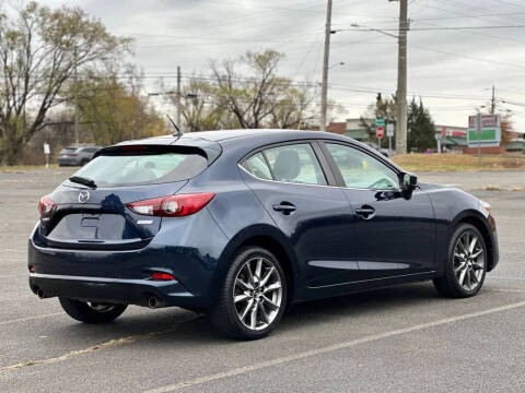 2018 Mazda MAZDA3 Touring