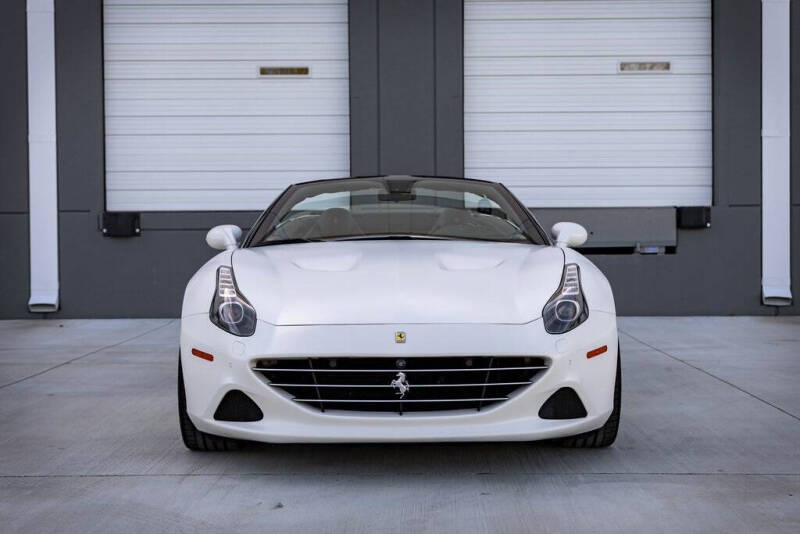 2016 Ferrari California T
