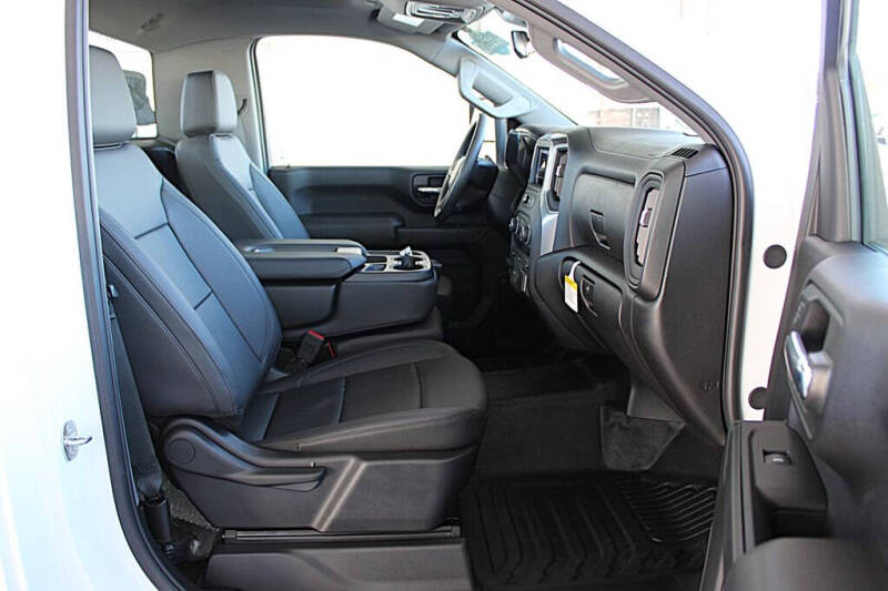 2024 Chevrolet Silverado 3500HD CC