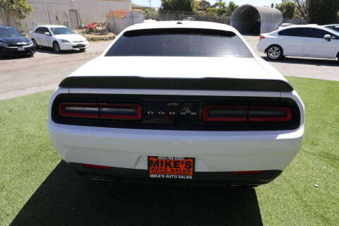 2019 Dodge Challenger SXT