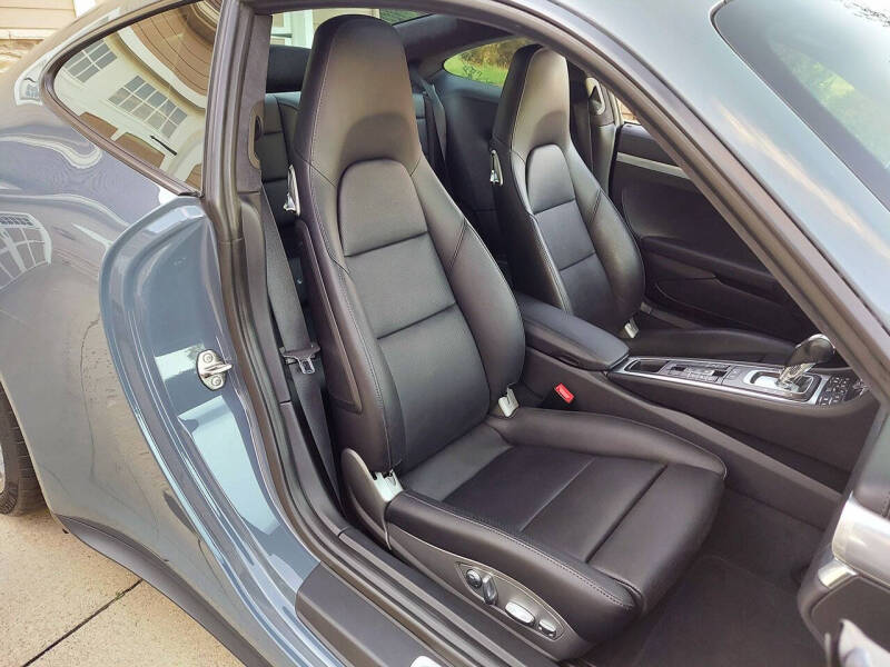 2017 Porsche 911 Carrera 4S