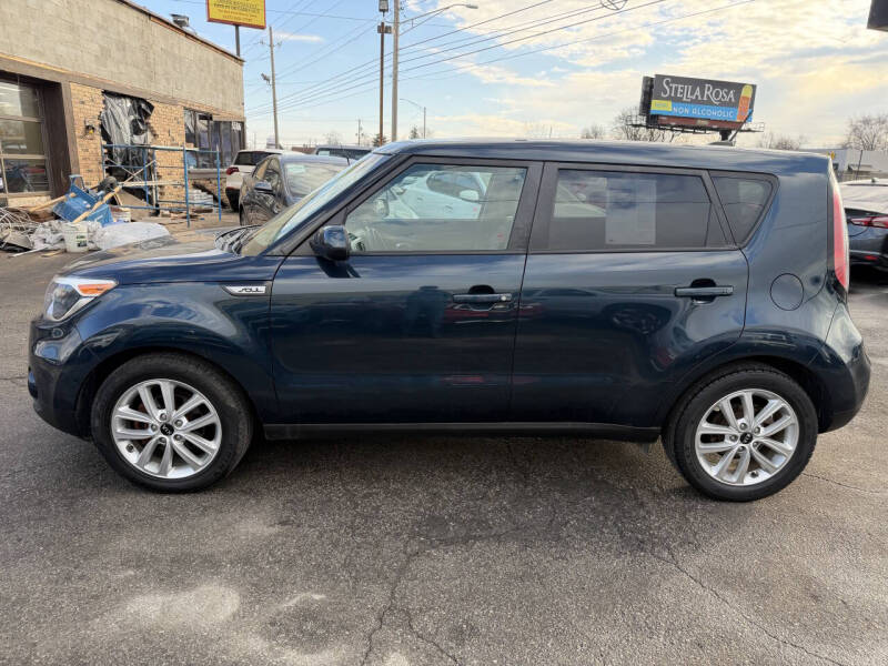 2017 Kia Soul +
