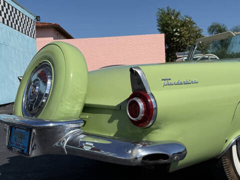 1956 Ford Thunderbird