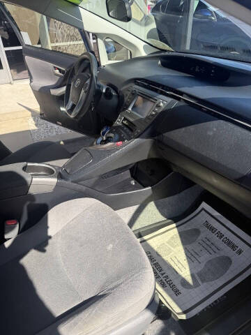 2015 Toyota Prius Three