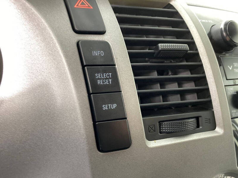 2011 Toyota Tundra Grade