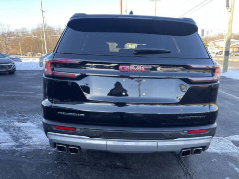 2024 GMC Acadia Elevation