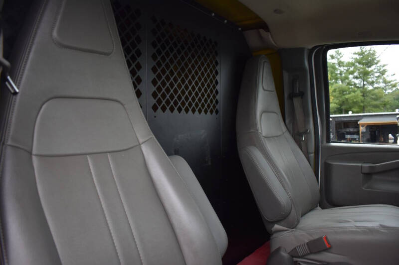 2021 GMC Savana 2500