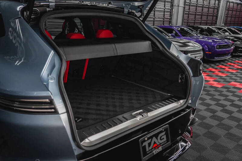 2021 Aston Martin DBX