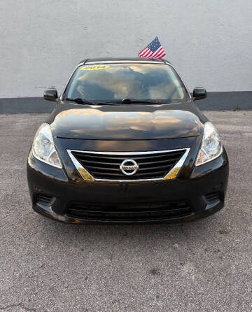 2014 Nissan Versa 1.6 SV