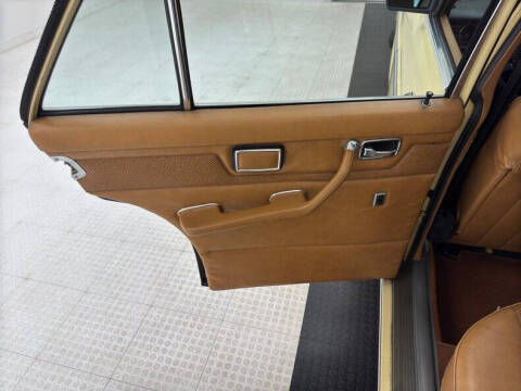 1975 Mercedes-Benz 300-Class