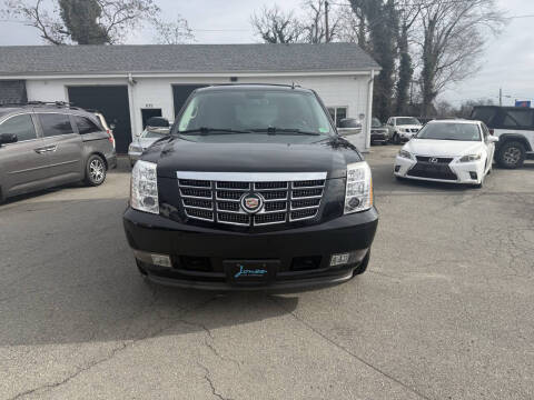 2012 Cadillac Escalade Luxury