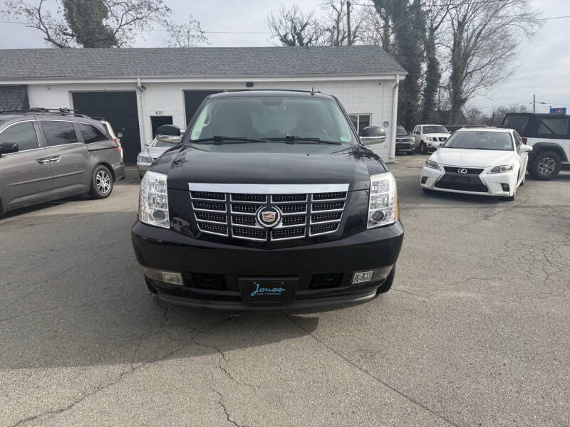 2012 Cadillac Escalade Luxury