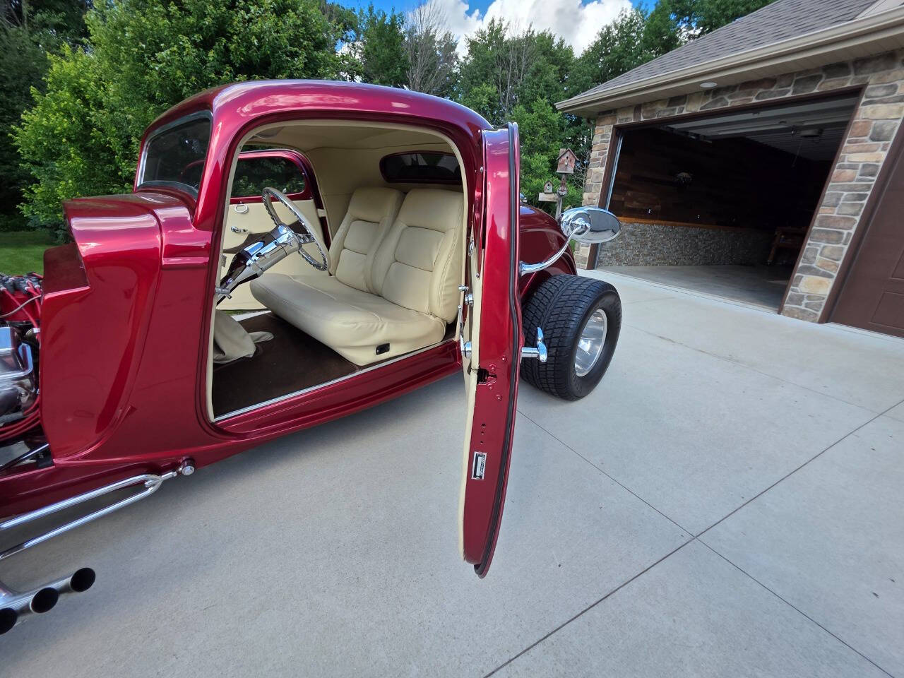 1933 Ford Coupe 147