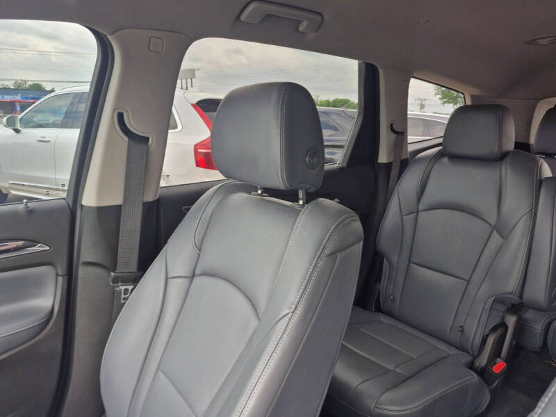 2020 Buick Enclave Essence