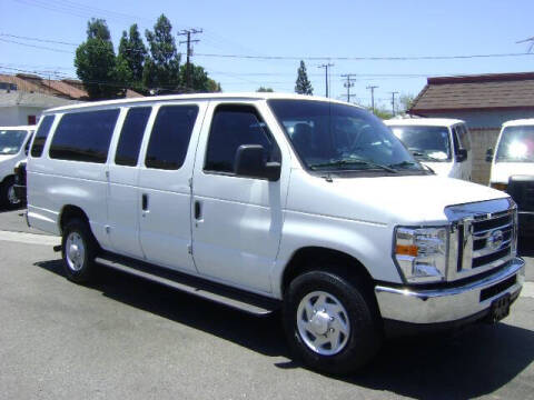 2013 Ford E-Series E-350 SD XLT