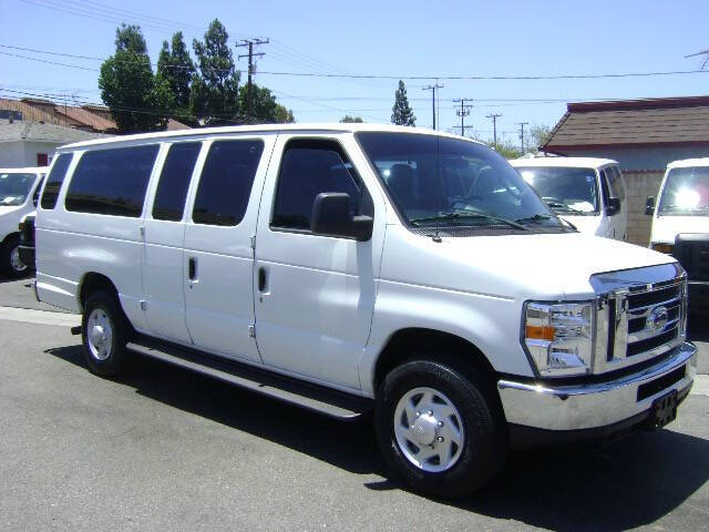 2013 Ford E-Series E-350 SD XLT