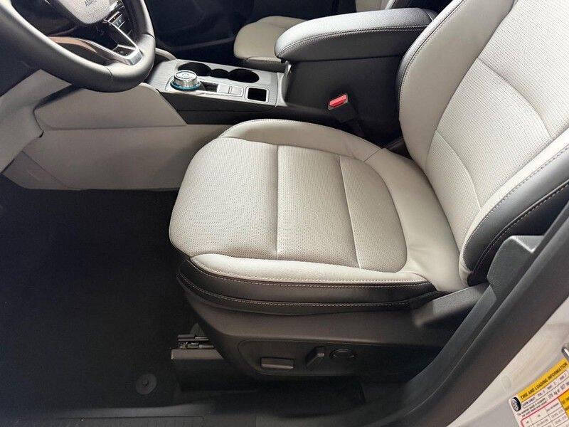 2026 Ford Escape Platinum