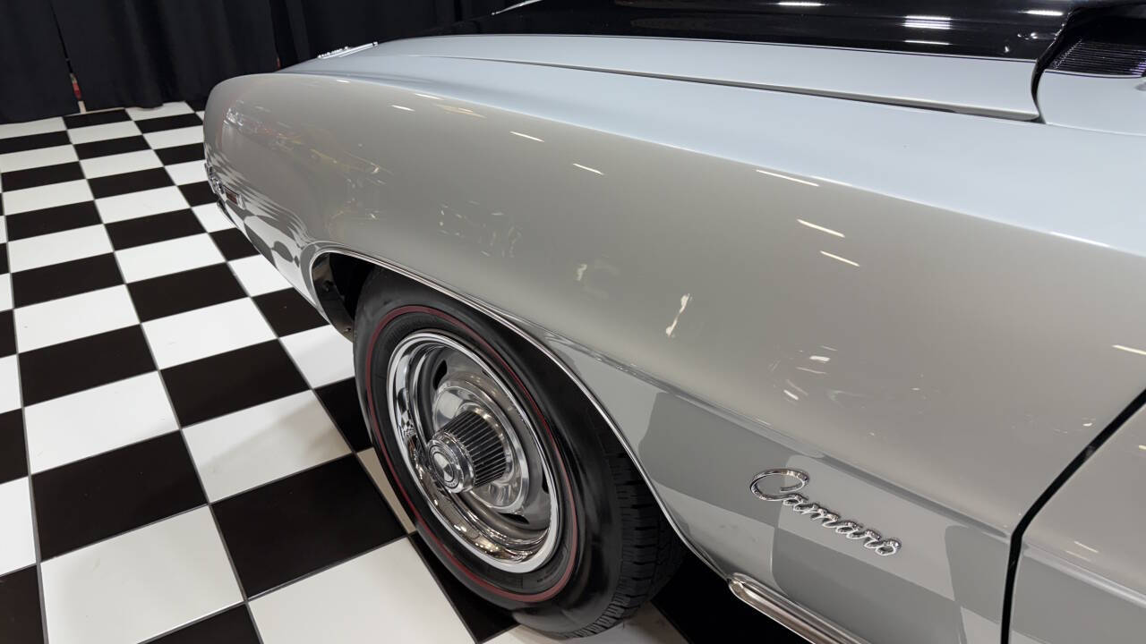 1969 Chevrolet Camaro 34