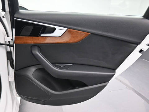 2022 Audi A4 quattro Premium 40 TFSI