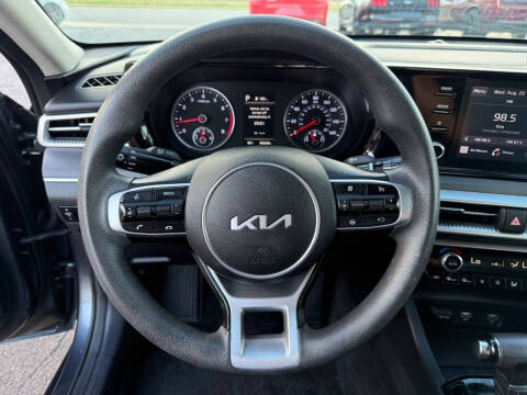 2022 Kia K5 LXS