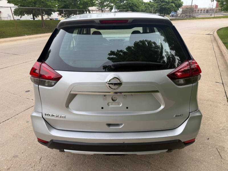 2020 Nissan Rogue S