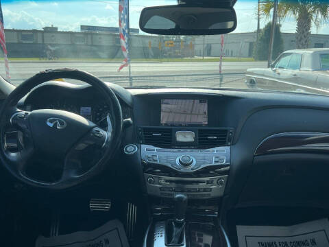 2012 Infiniti M37