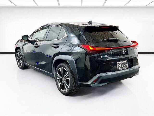 2022 Lexus UX 200