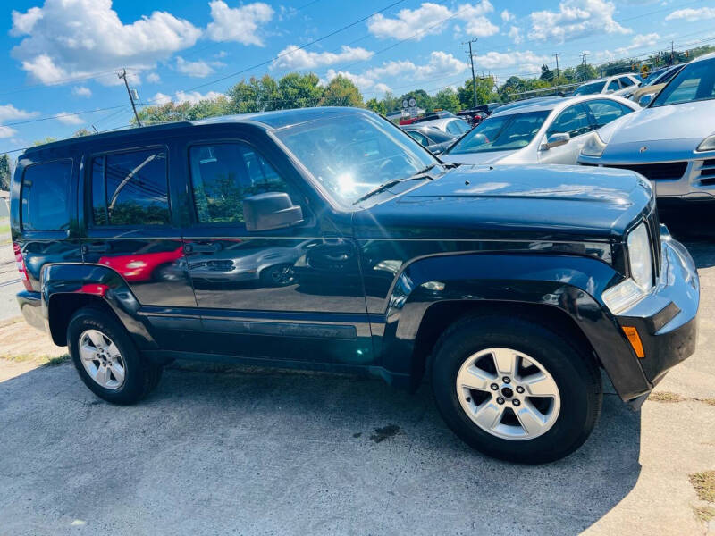 2012 Jeep Liberty Sport photo 6