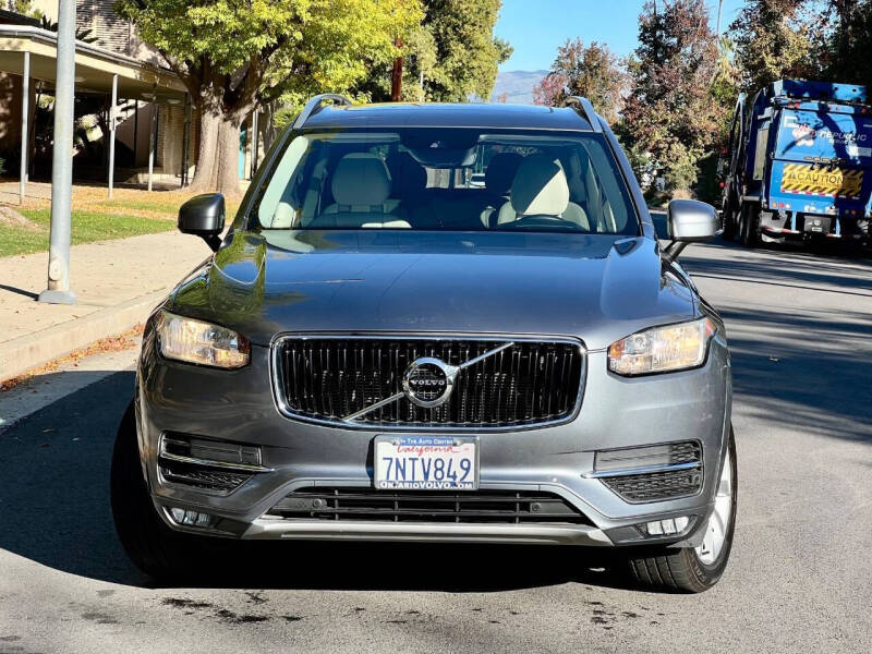 2016 Volvo XC90 T6 Momentum