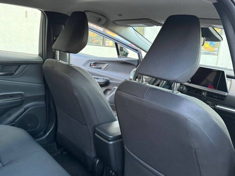 2024 Toyota Prius LE