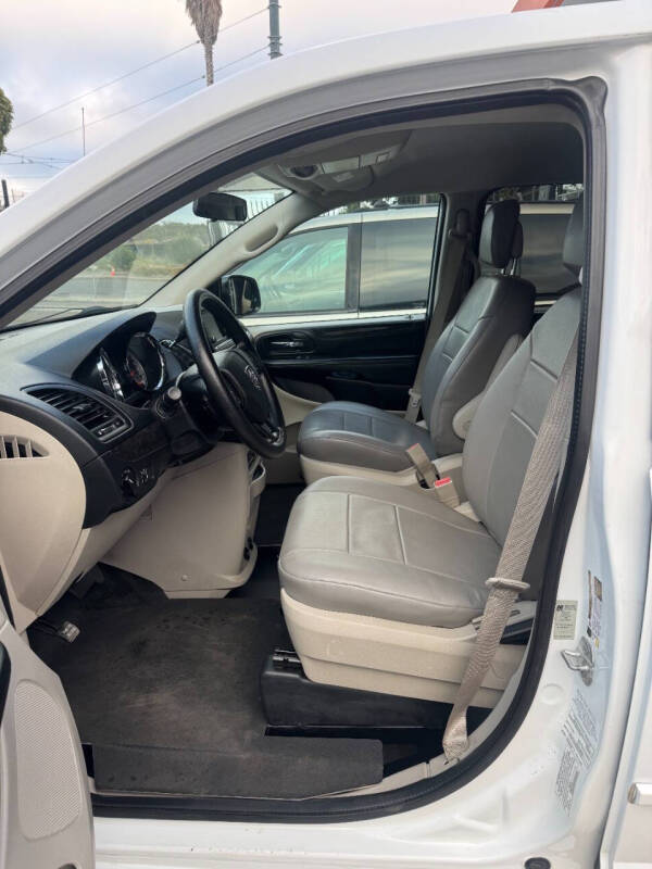 2015 Dodge Grand Caravan SE