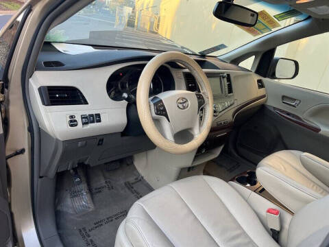 2011 Toyota Sienna Limited 7-Passenger