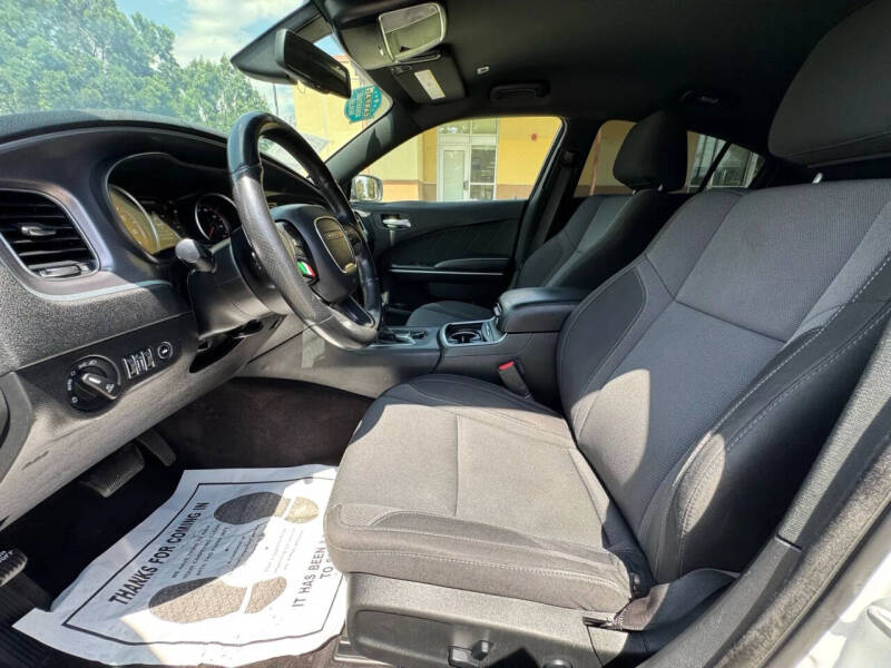 2019 Dodge Charger SXT