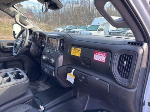 2025 GMC Sierra 3500HD CC Pro